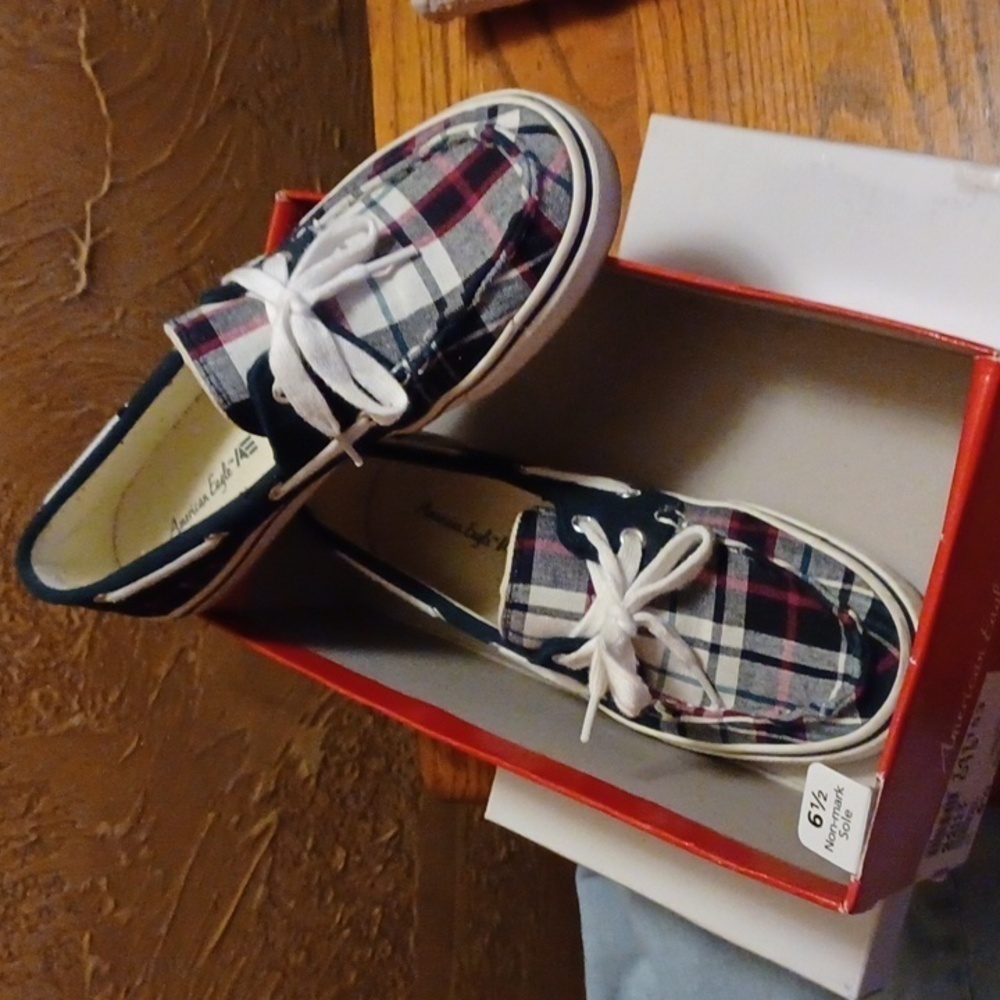 AMERICAN EAGLE shoes size 6.5 GALLY STYLE